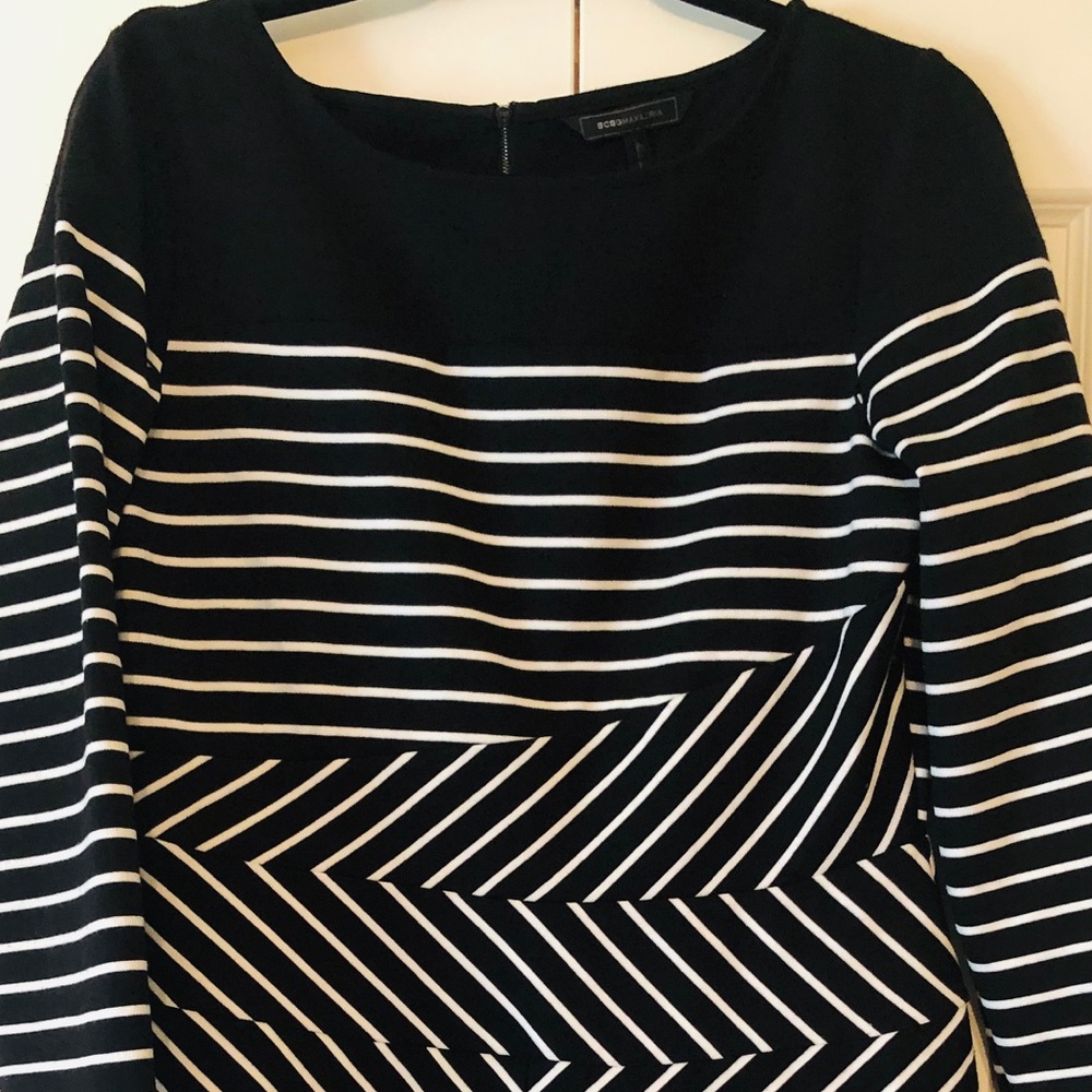 BCBG tunic/dress with zipper detail in the back.